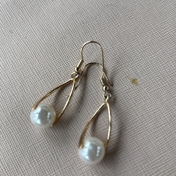 Earrings - Picture 2 of 2